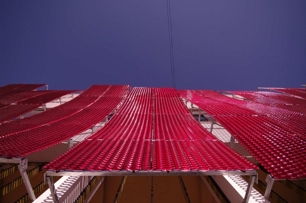 Red facade2