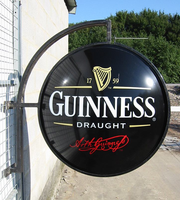 Vacuum_Lightboxes_Guinness
